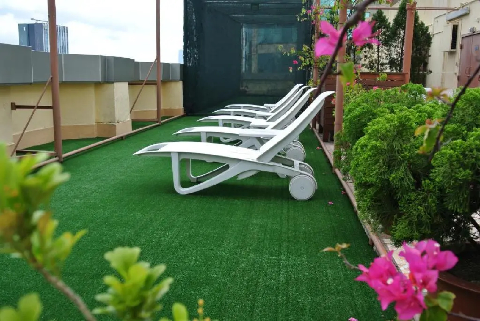 Stanford Hillview Hotel