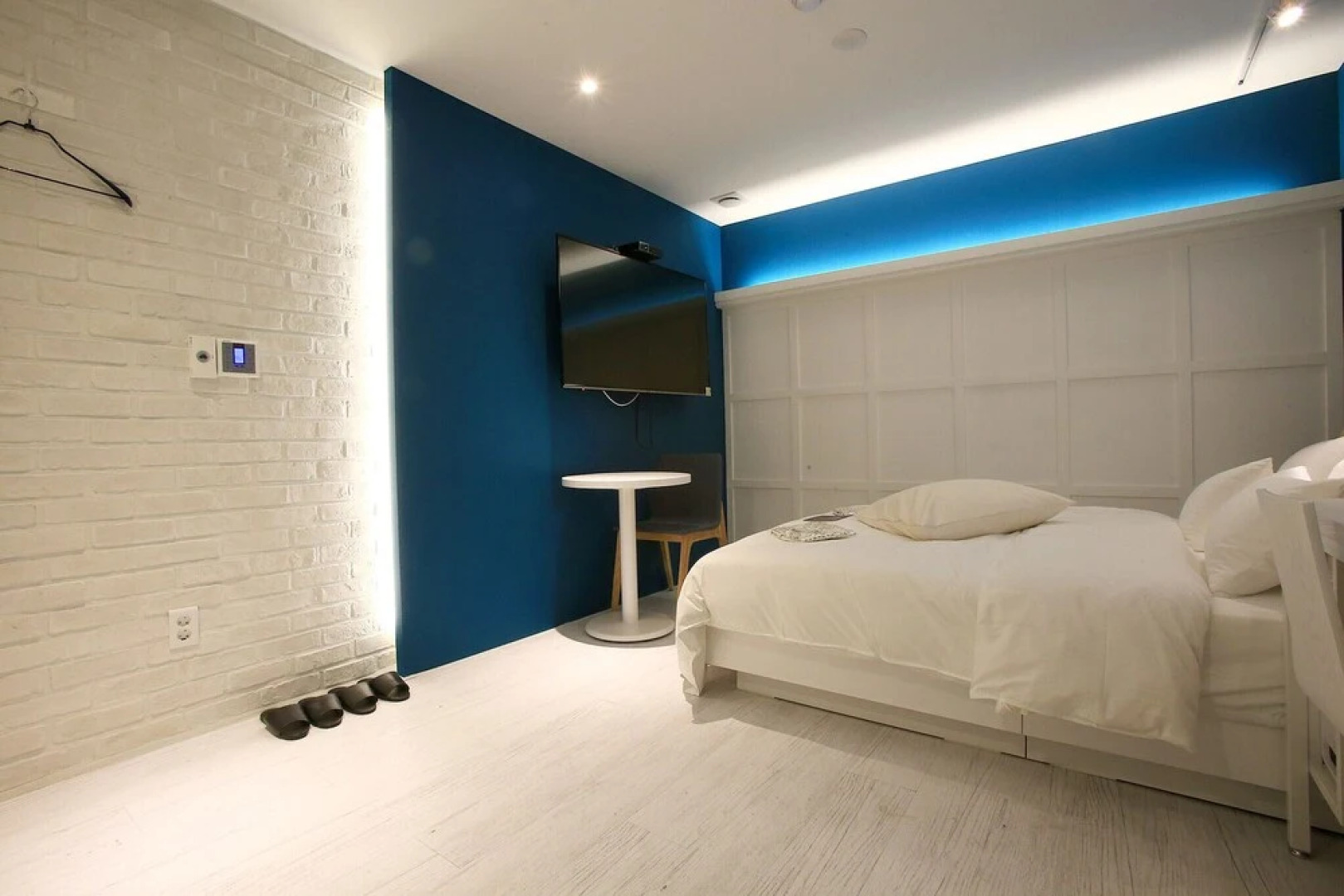 Gwangmyeong Cheolsan Blanc