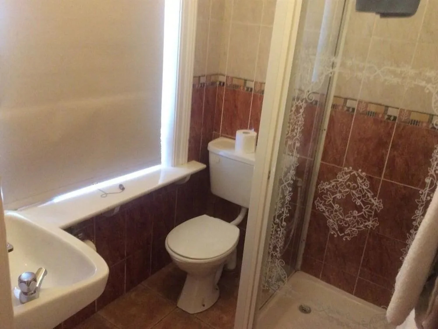 Roseville Lodge B&B