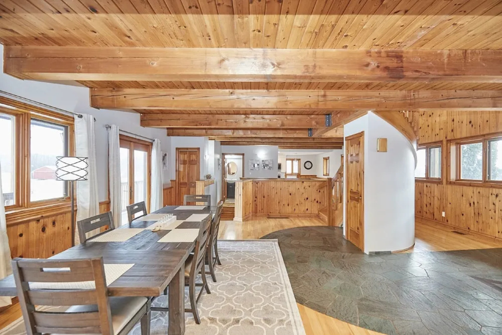 Grand Niagara Estate Lodge