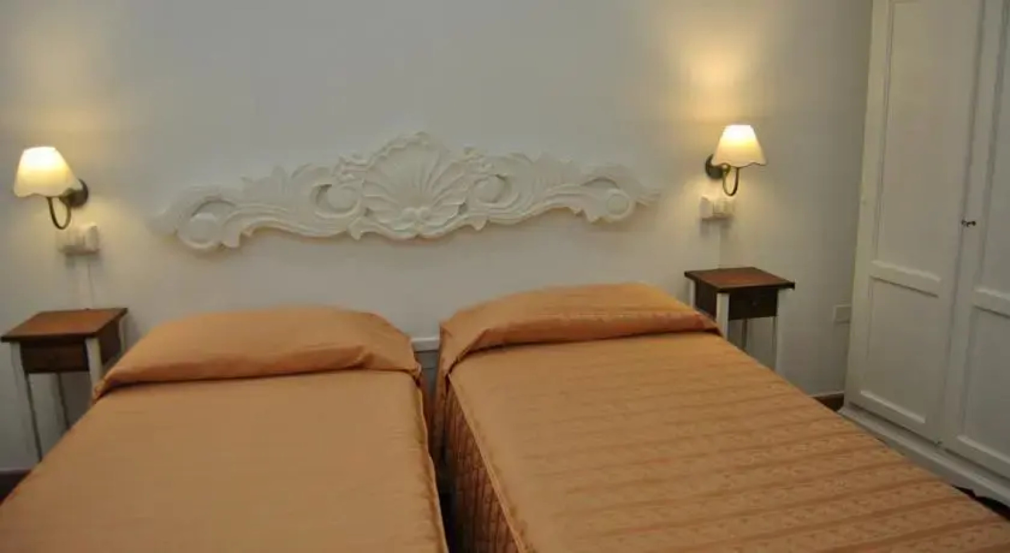 Dimora Porta Fiume Alloggio Con Uso di Cucina del Mondo Antico