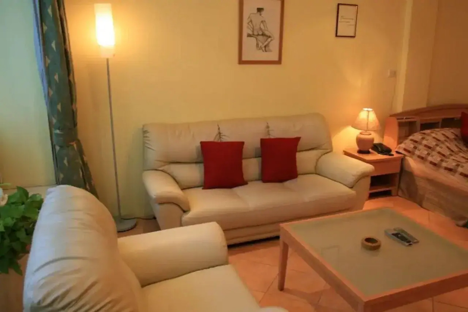 Aquarius Guesthouse & Sauna Adults Only