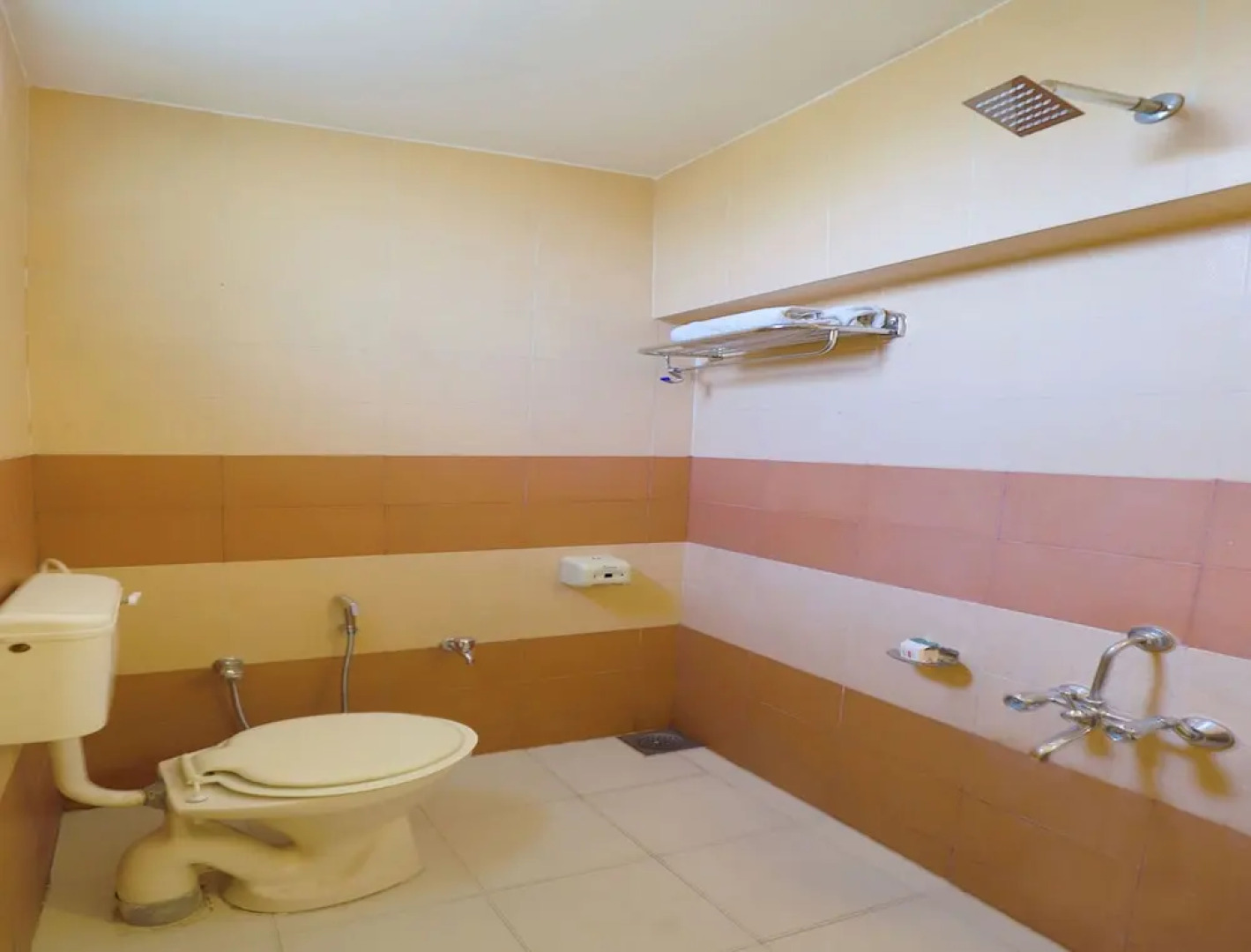 OYO 2178 Vibrant Residency