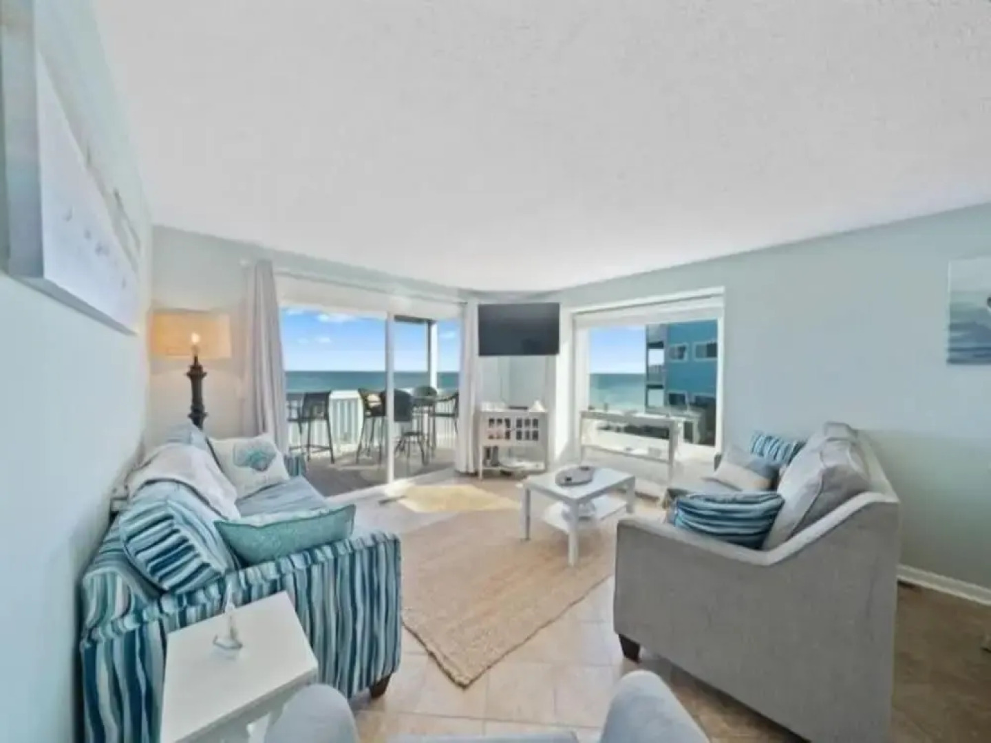 Turtle Cove 2 Bedroom Condo by RedAwning