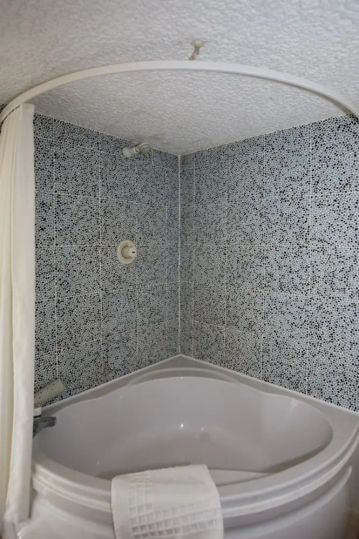 Shaw Hill Hotel Golf And Country Club