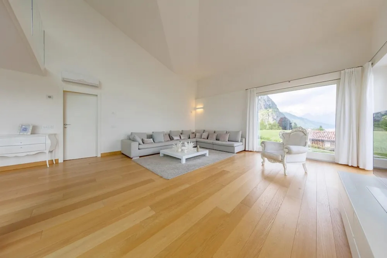 Villa Miraggio by Myvillacollection