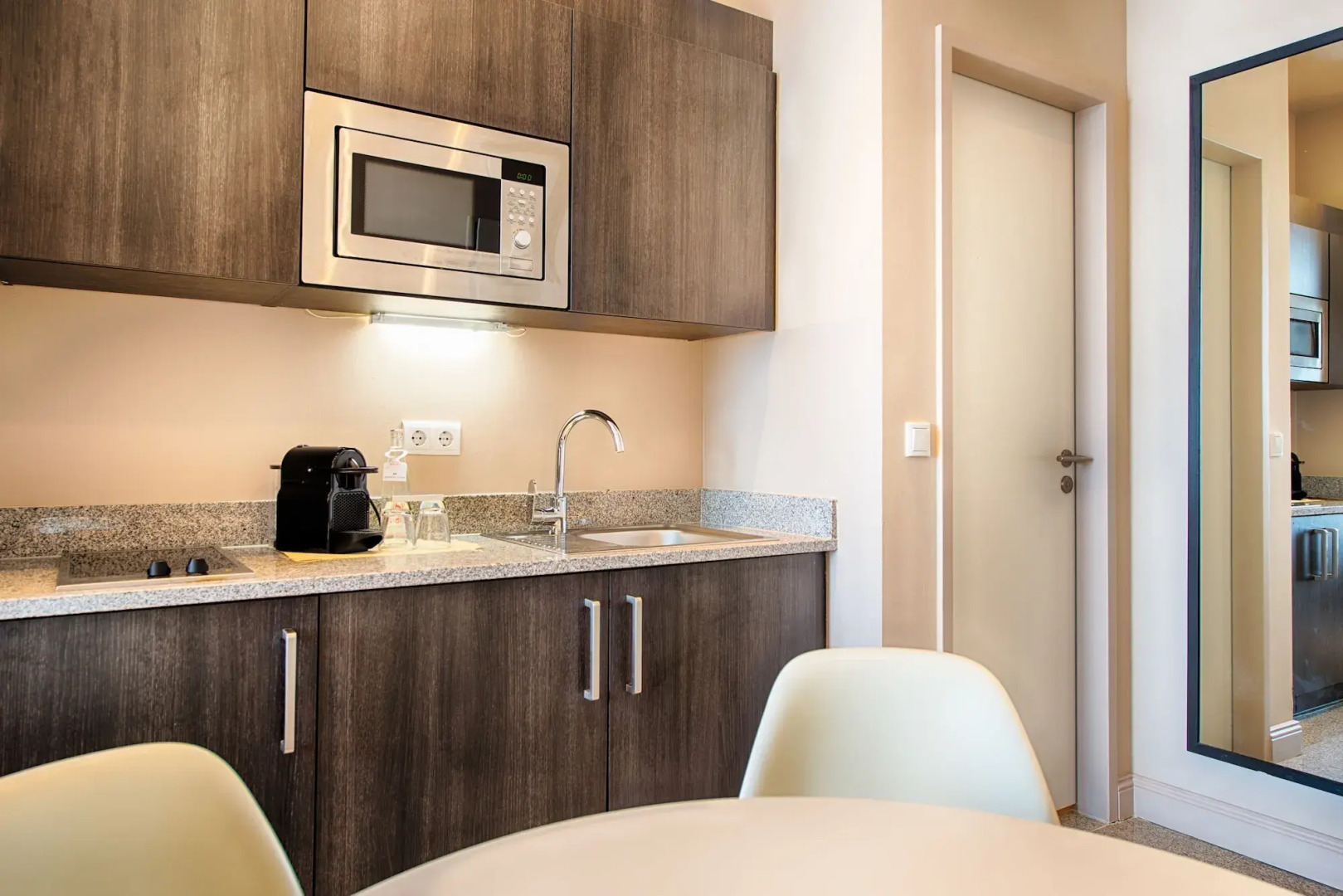 Mondrian Suites Berlin Checkpoint Charlie