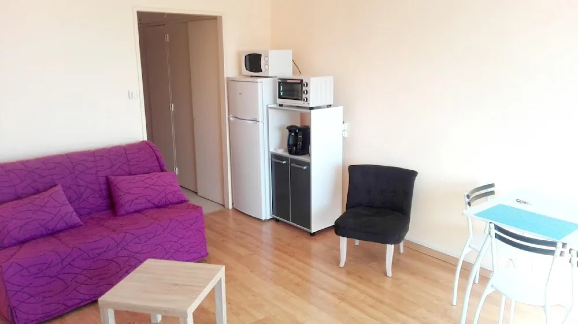 Studio in Montrichard, With Balcony and Wifi