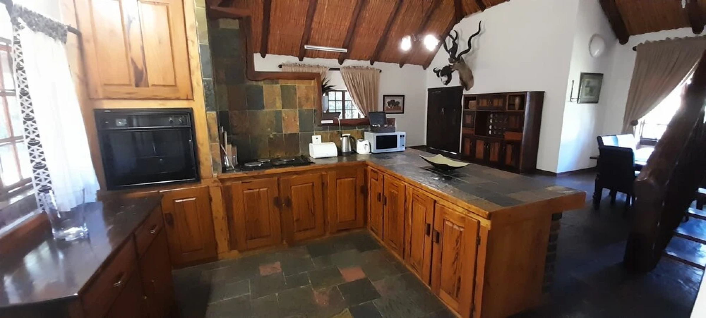 Ezulwini Game Lodge
