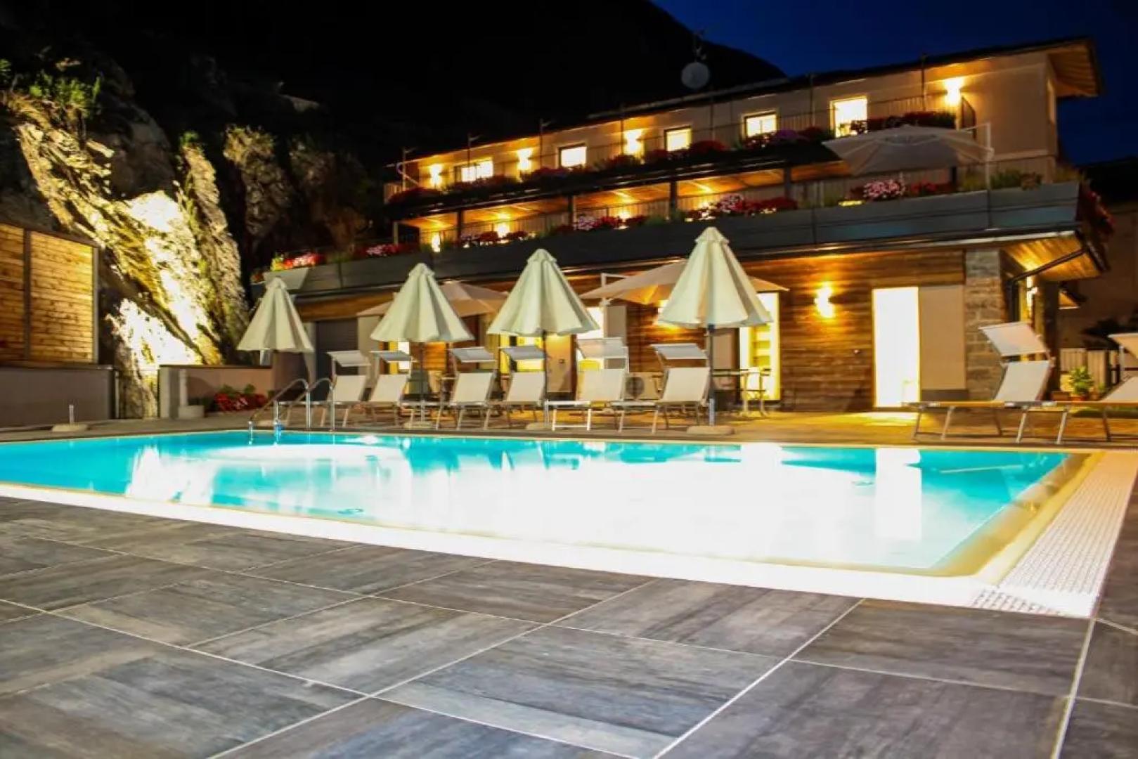 Dascio Armonia Ferienwohnung mit Terrassen am See