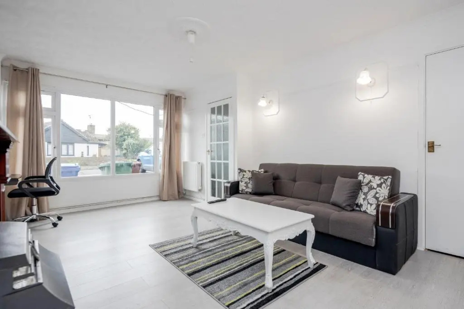 Tms Lovely 3 Bed House-tilbury-free Parking