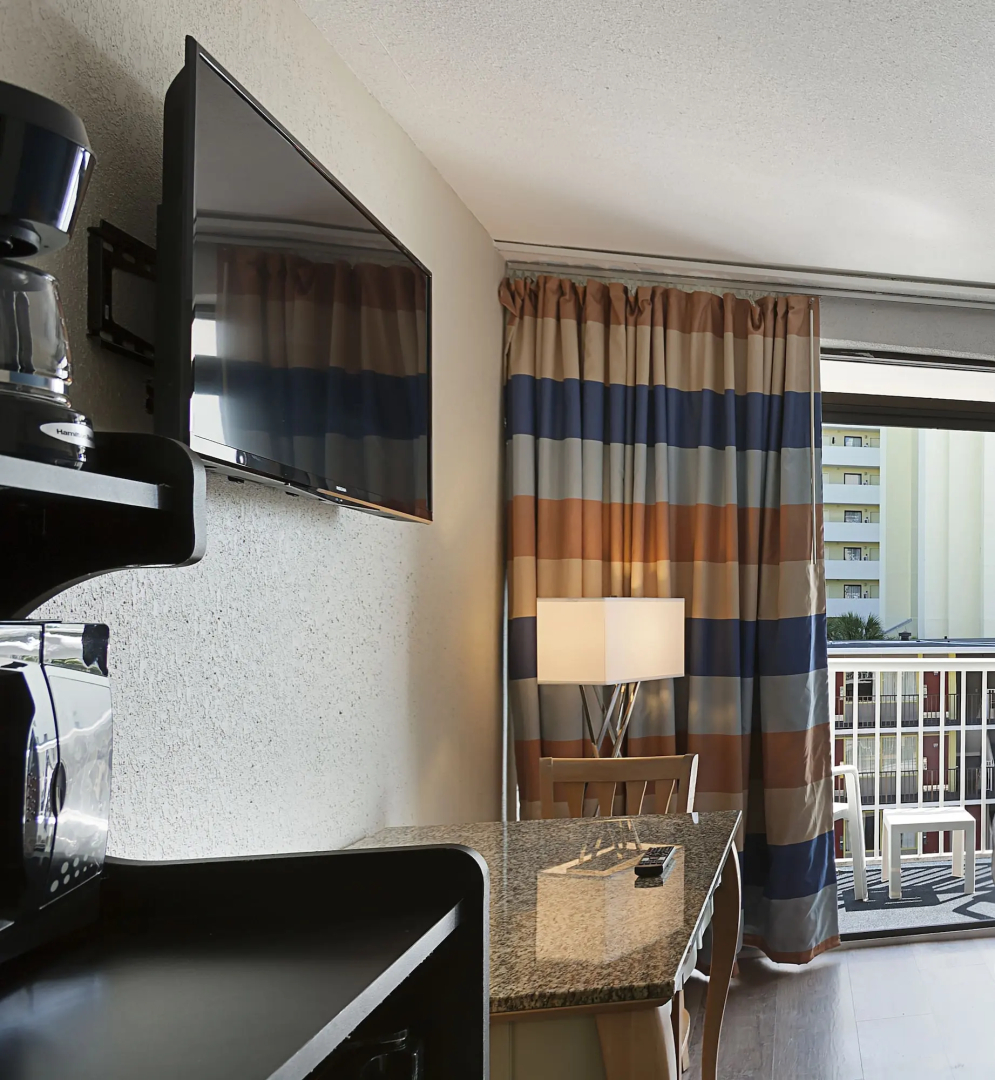 Captain's Quarters Resort