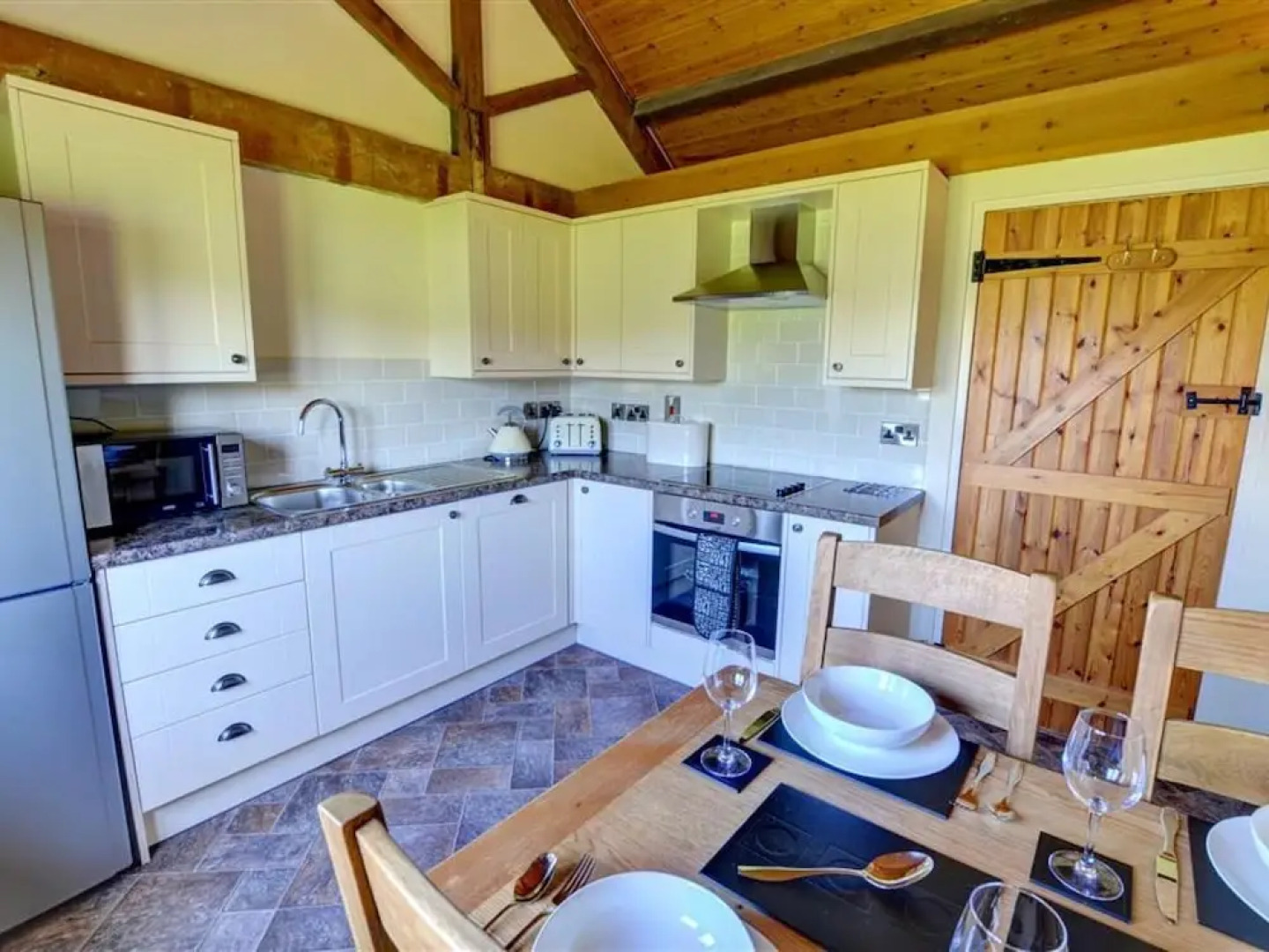 Spacious Holiday Home in Llandinam near River