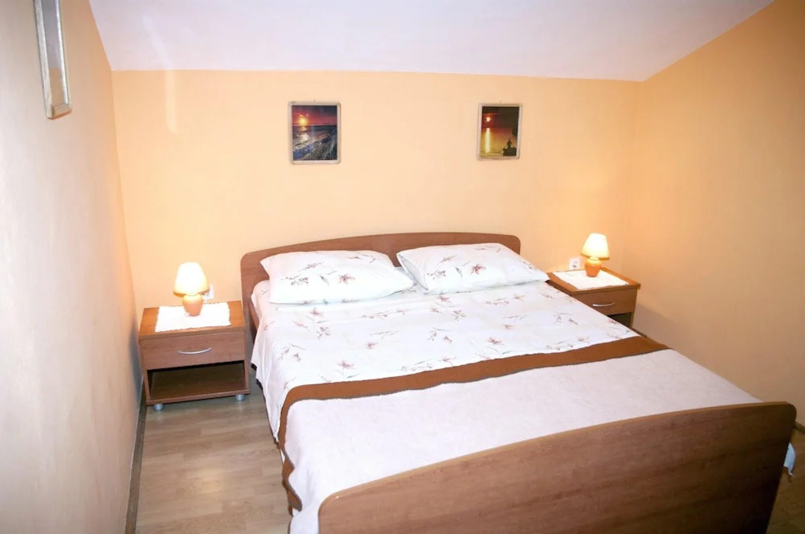 Apartment With one Bedroom in Prvić Luka, With Wonderful sea View, Furnished Terrace and Wifi - 1 m From the Beach