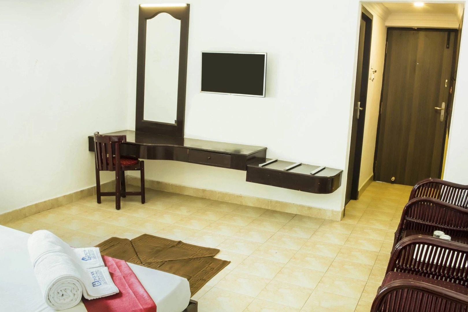 Shelter Beach Resort