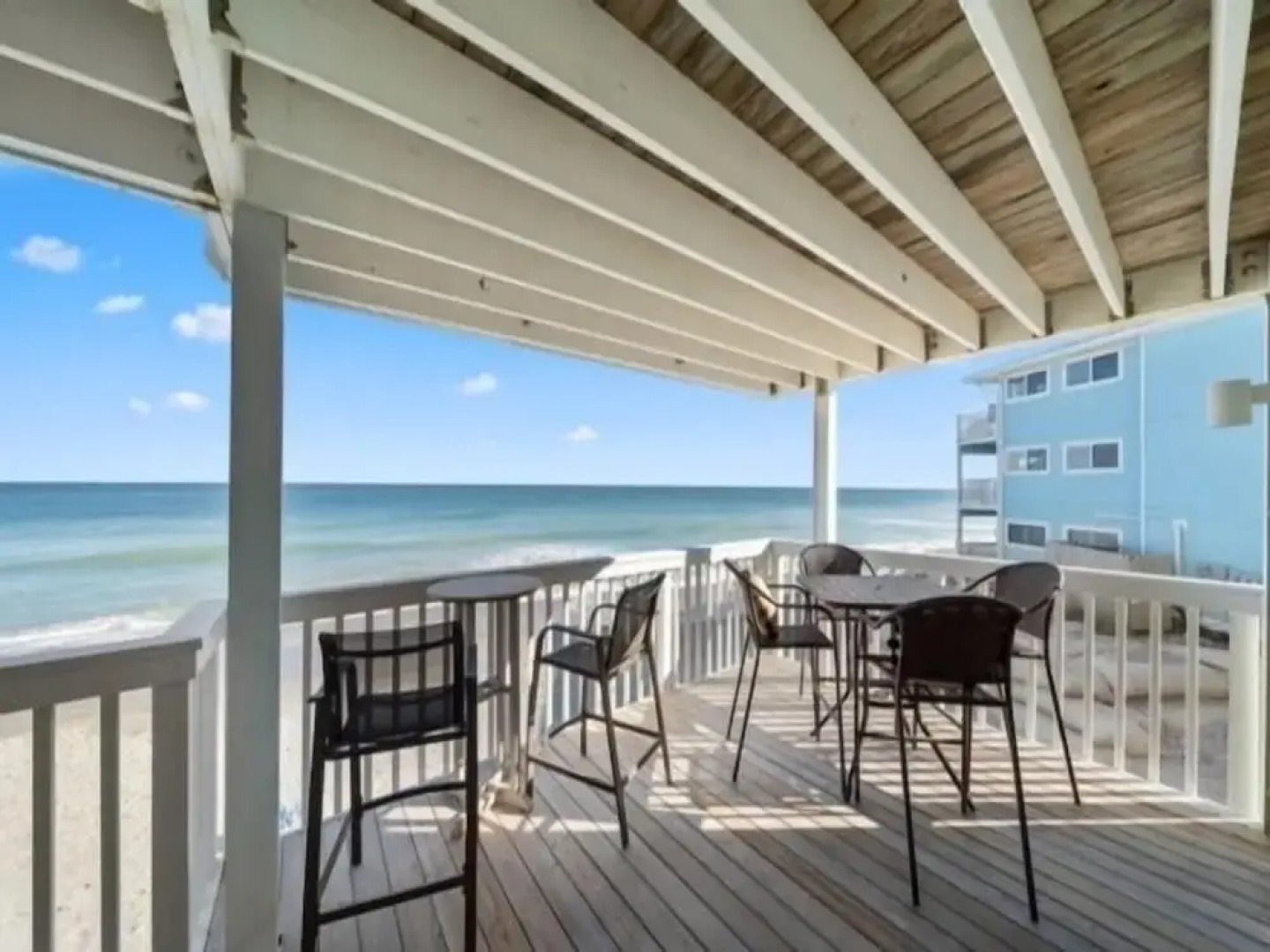 Turtle Cove 2 Bedroom Condo by RedAwning