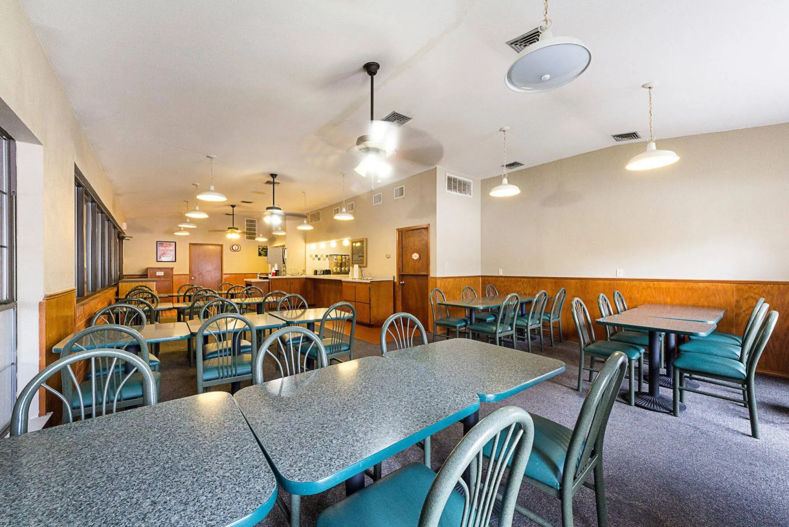 Econo Lodge Inn & Suites Fulton - Rockport