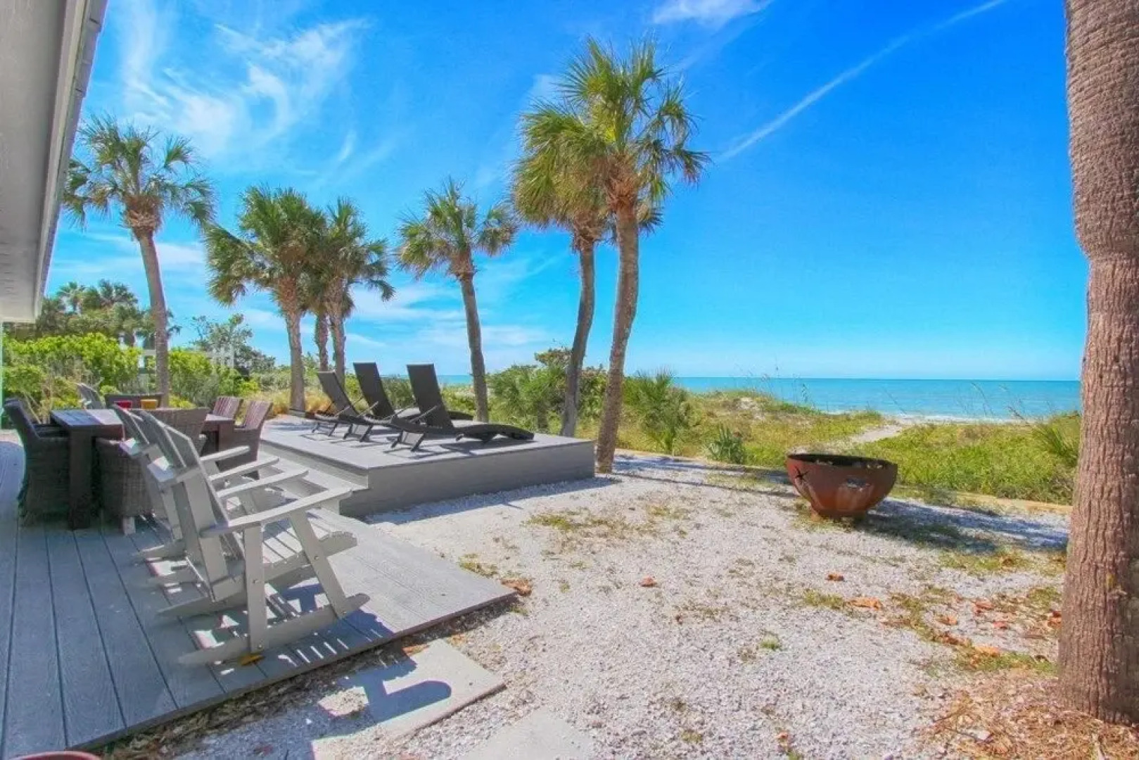 3 Palms Retreat by RedAwning