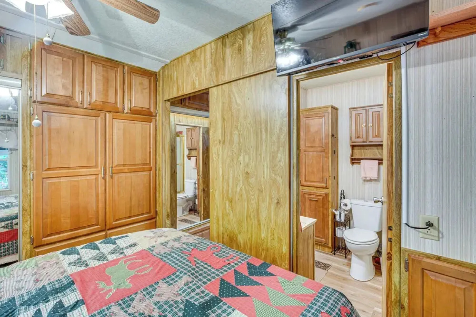 Hike, Swim, Ski & More: Pet-friendly Newland Home!