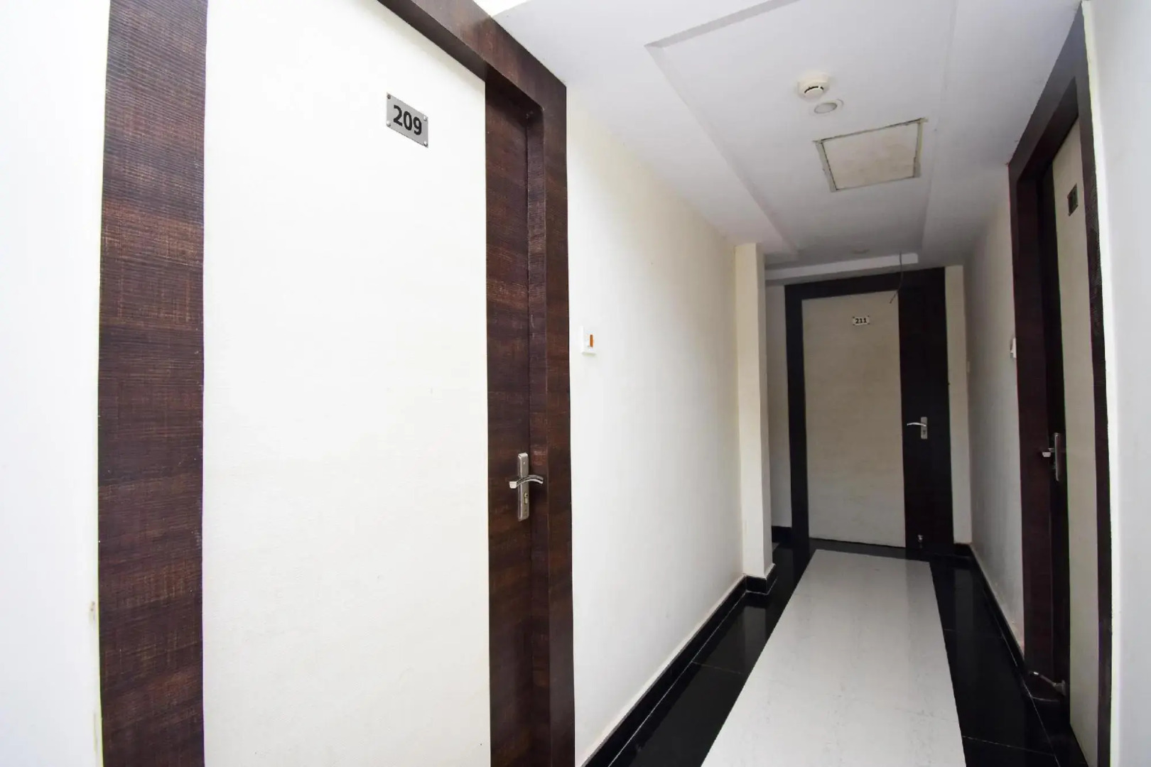 Hotel Greenland Towers by OYO Rooms