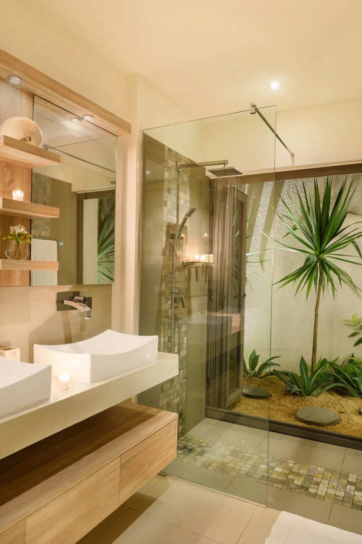 Clos du Littoral by Fine and Country