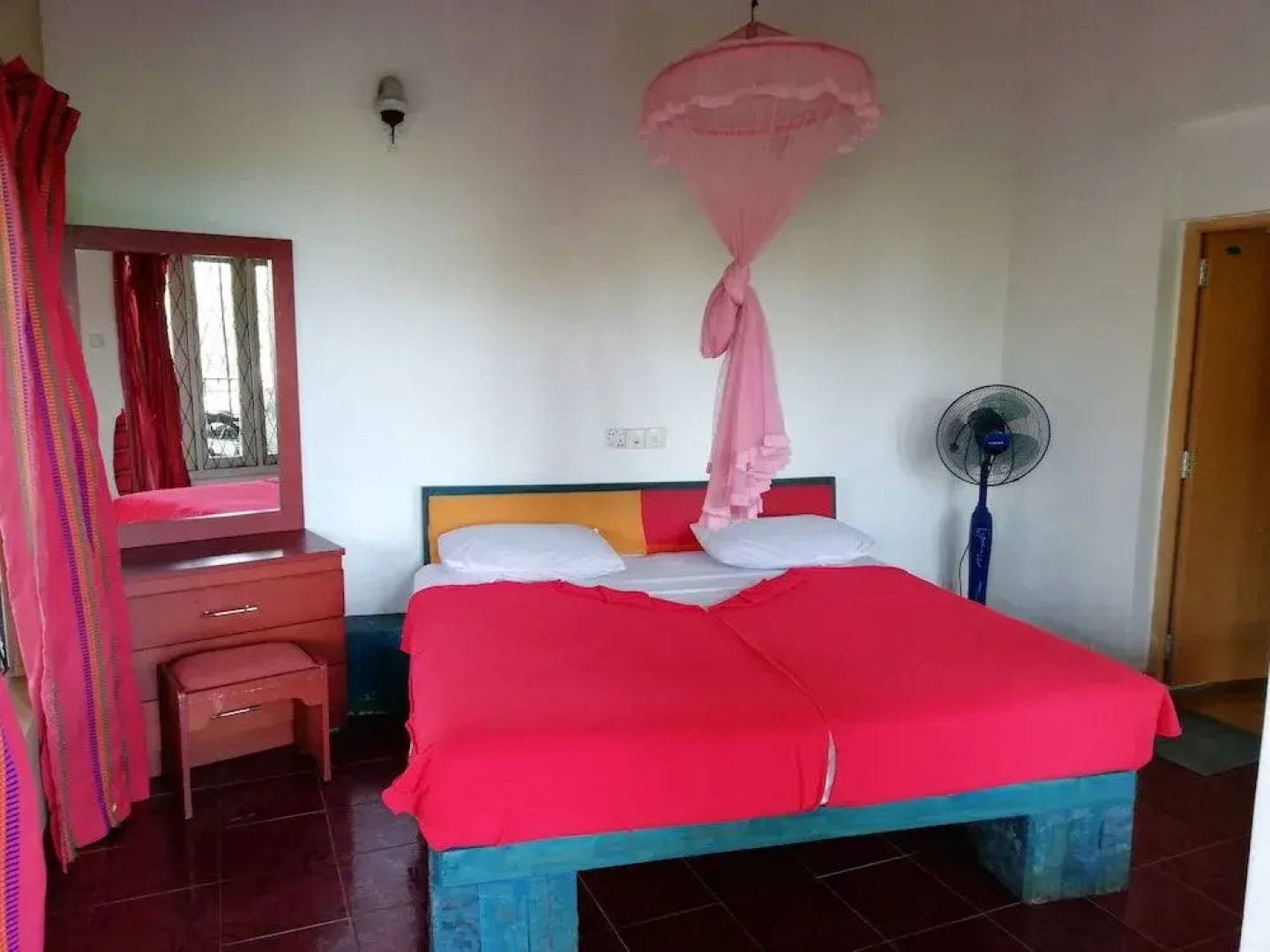 Tea Garden Holiday Inn