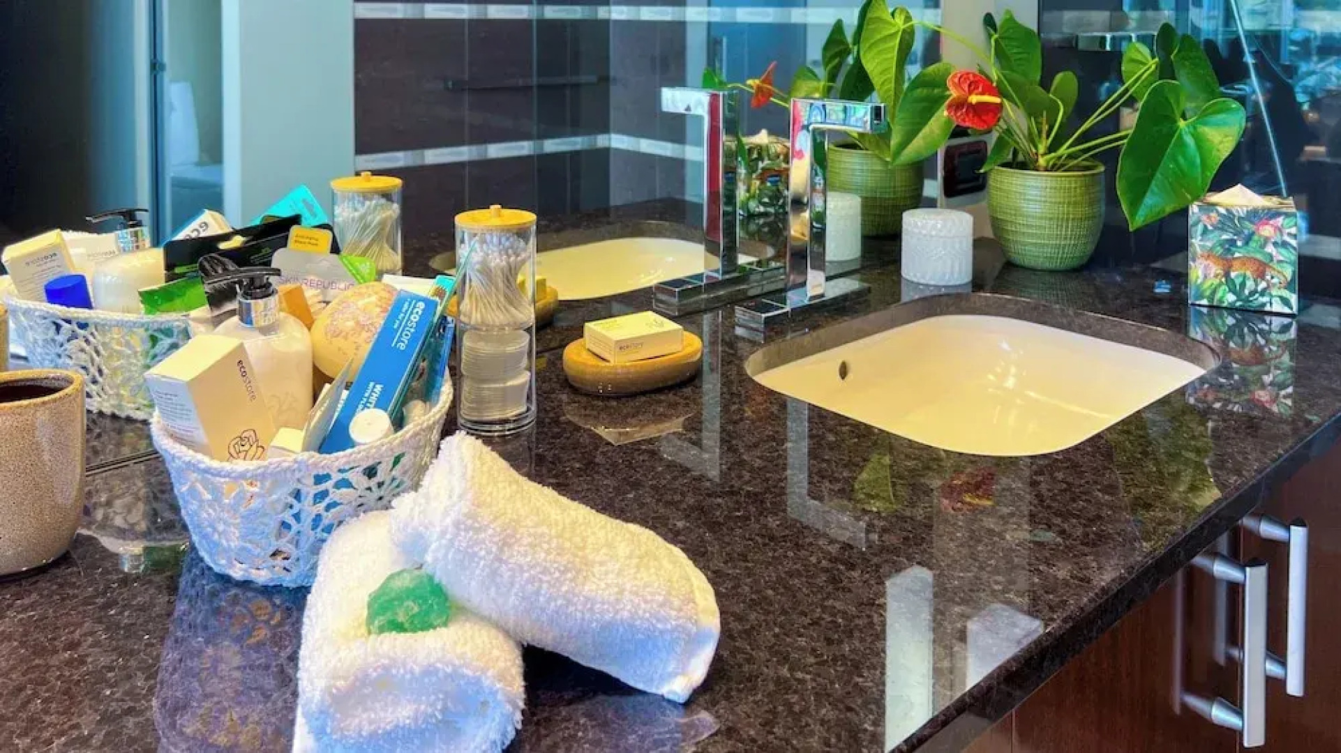 Exclusive Suite - Ocean Views & Beach