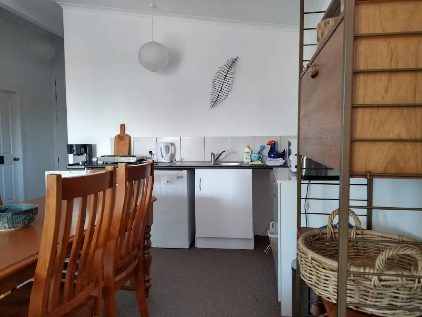 Purple Hen Bunk House - Hostel