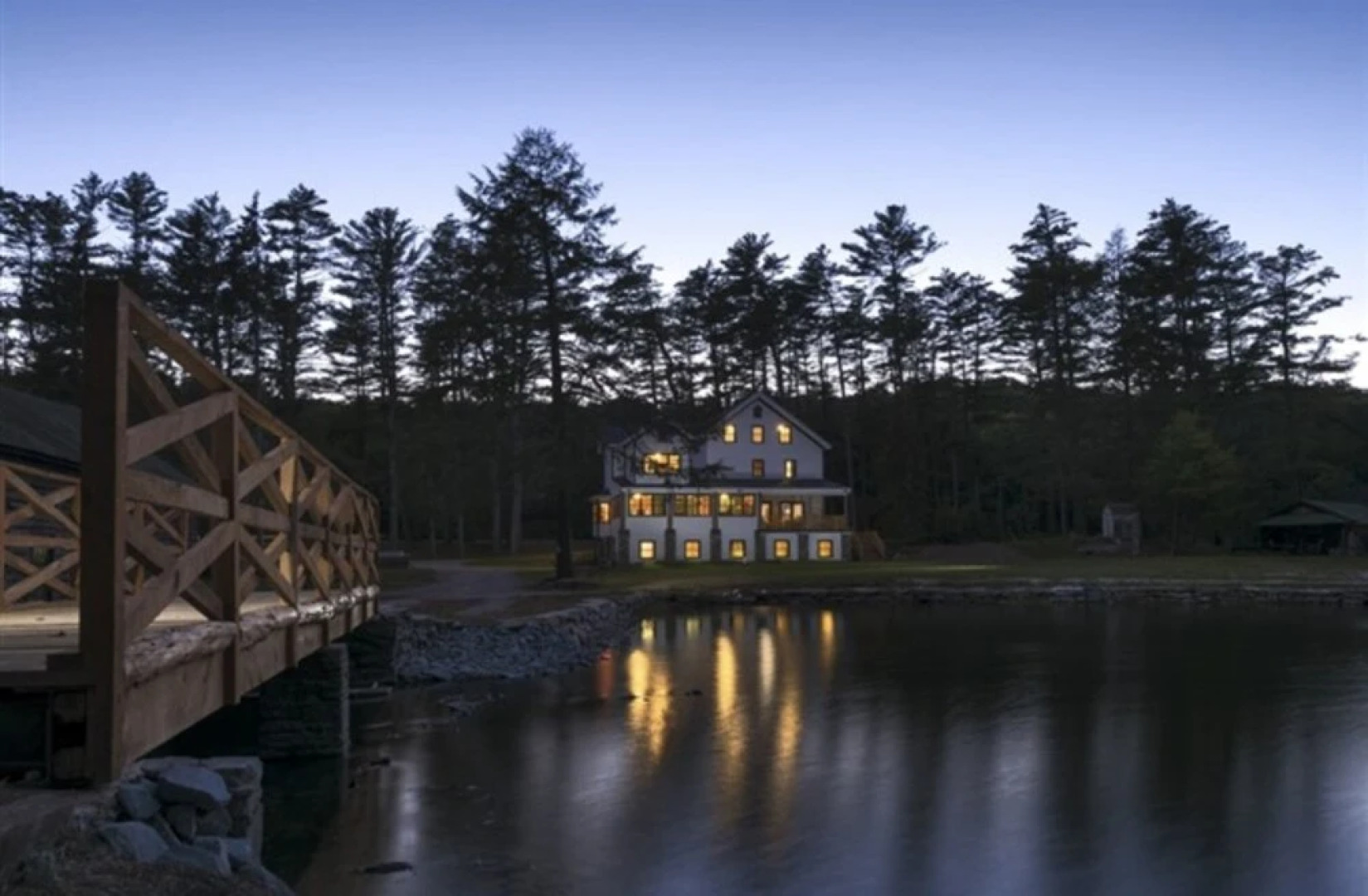 The Cottage in the Pines