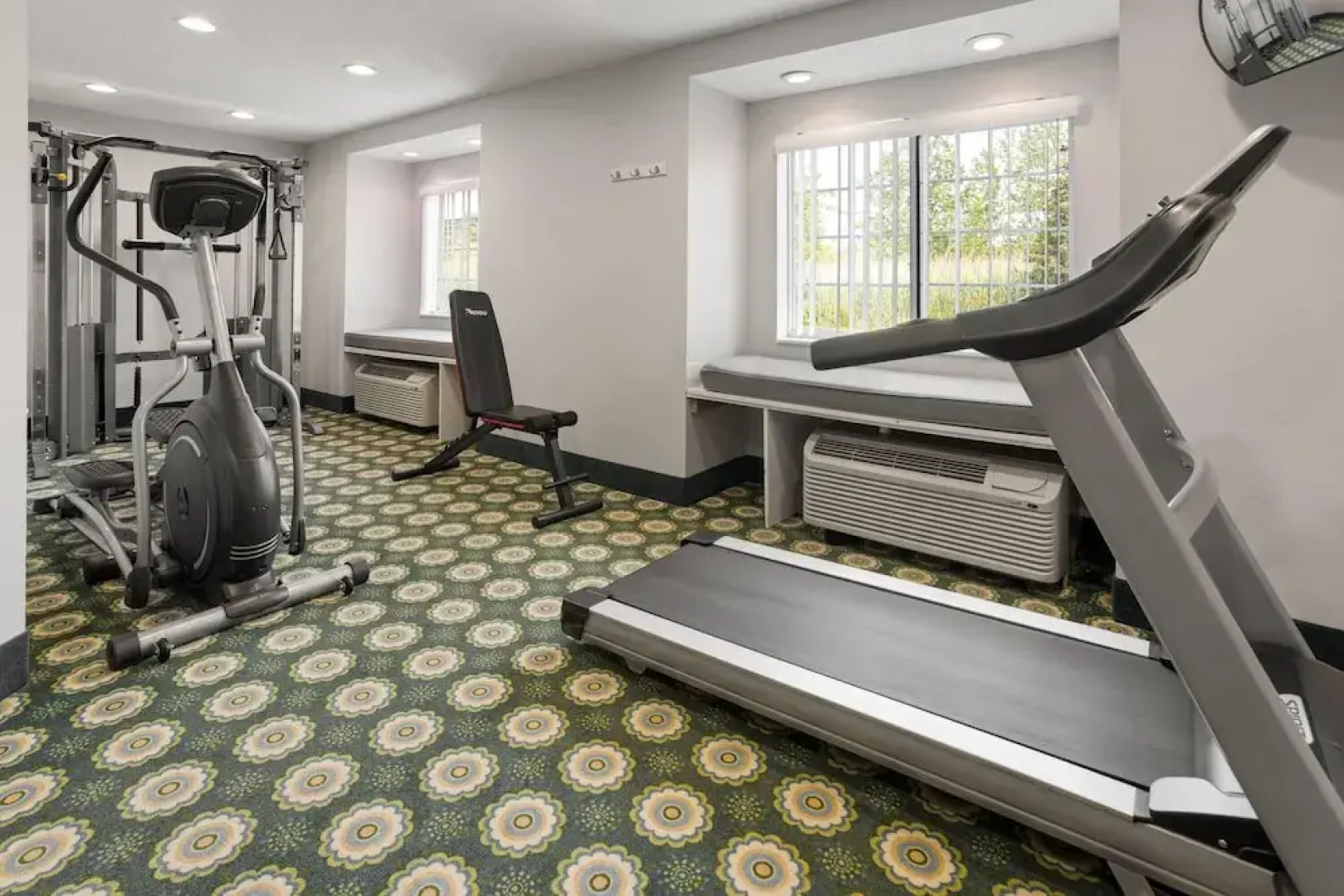 Microtel Inn & Suites by Wyndham Albany Airport