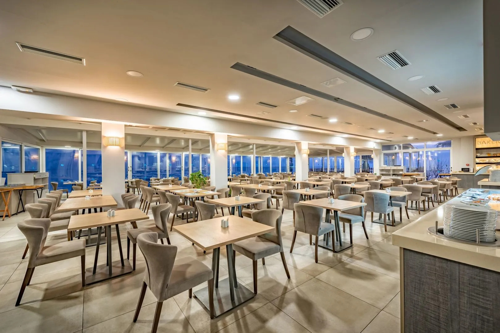 Alexandra Beach Resort & Spa