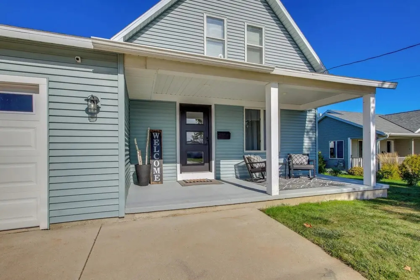 Steps to Lake Michigan: Manitowoc Home w/ Fire Pit