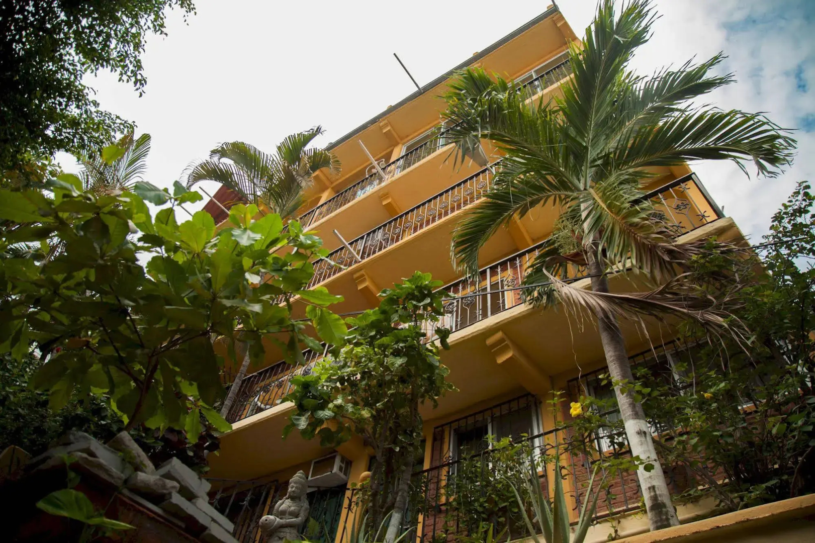 Hostal Vallarta Suites