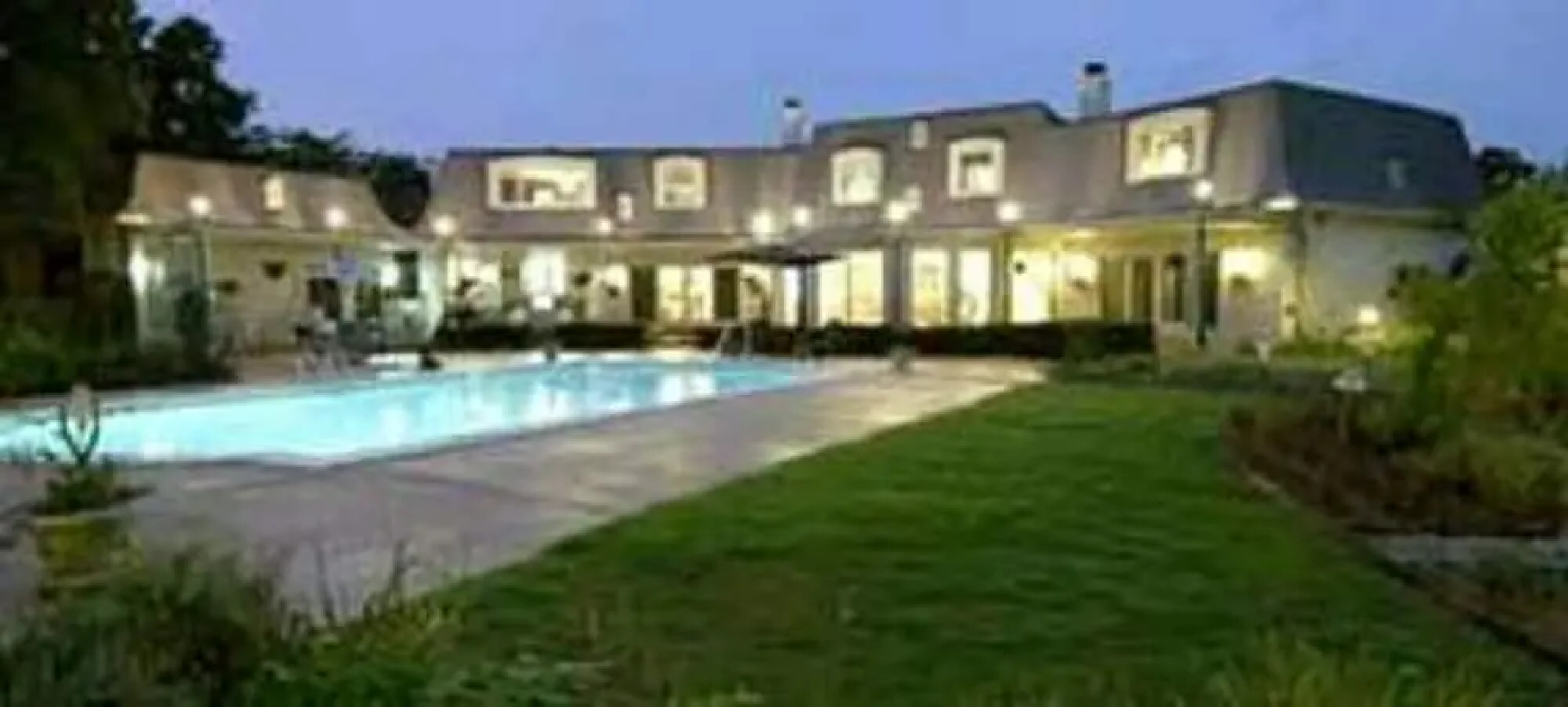 Matthews Manor Bed and Breakfast