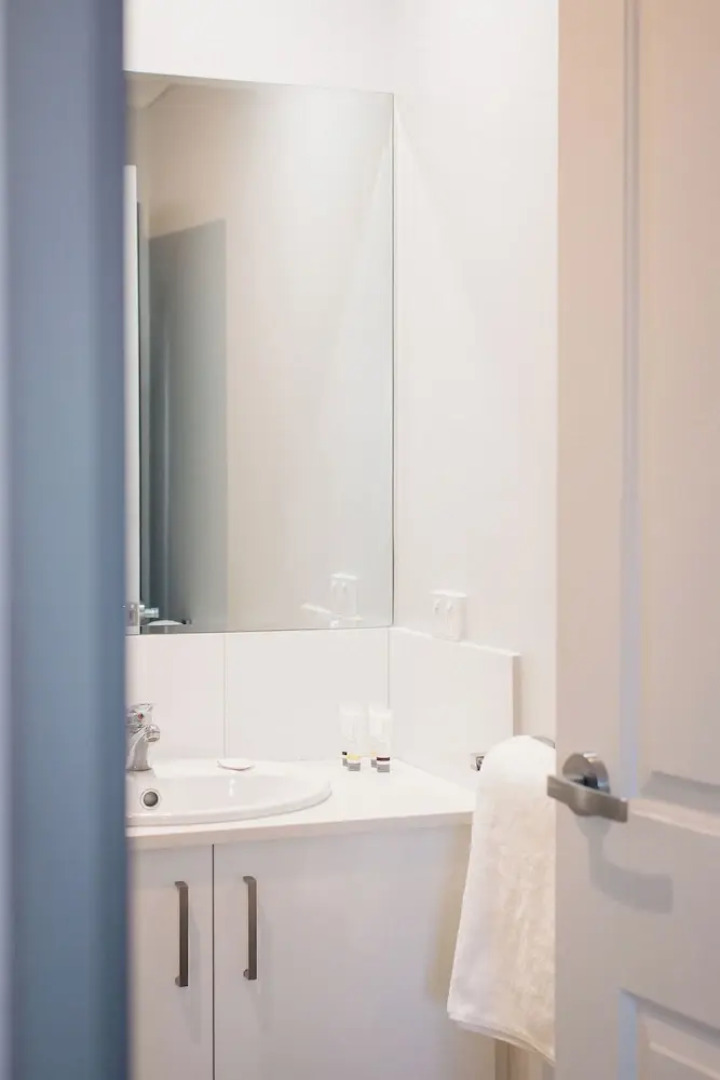 42 Banksia by the BnB Collection