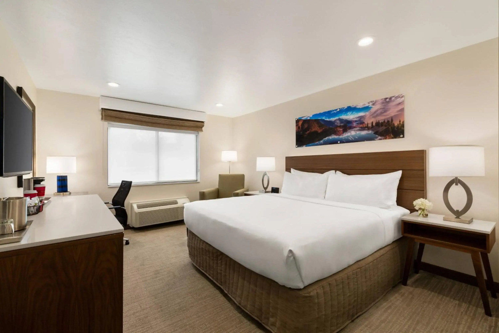 Delta Hotels by Marriott Helena Colonial