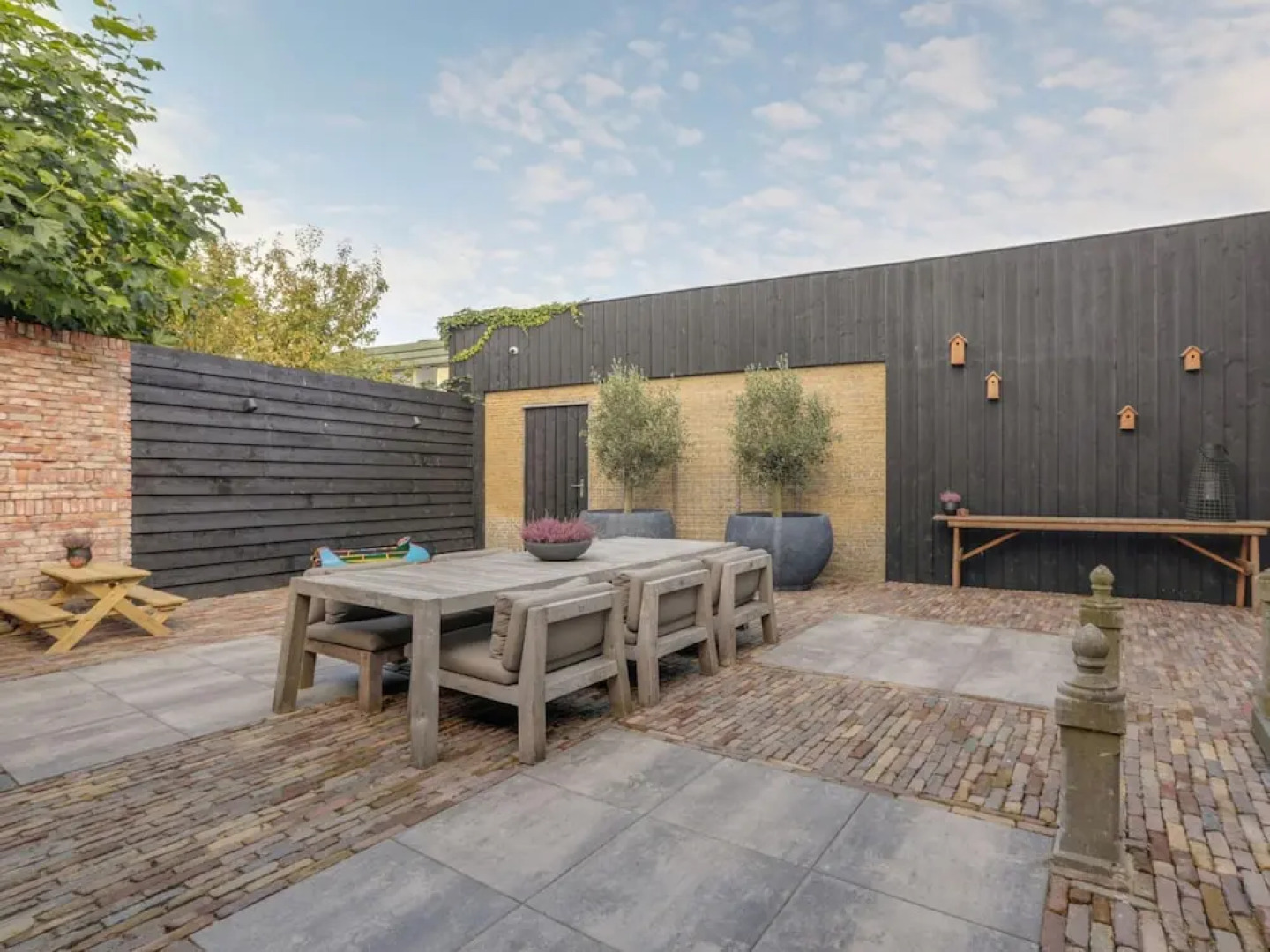 Inn in Ternaard Near Heritage