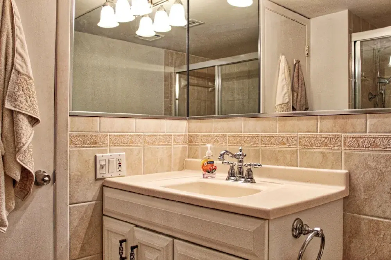 Premier Pass-a-grille Beachside Condo (108-14)