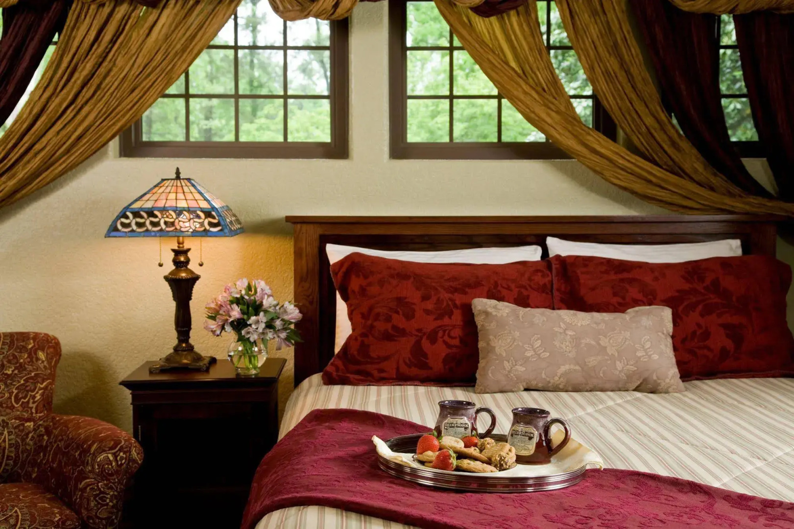 Hilltop Manor Bed and Breakfast