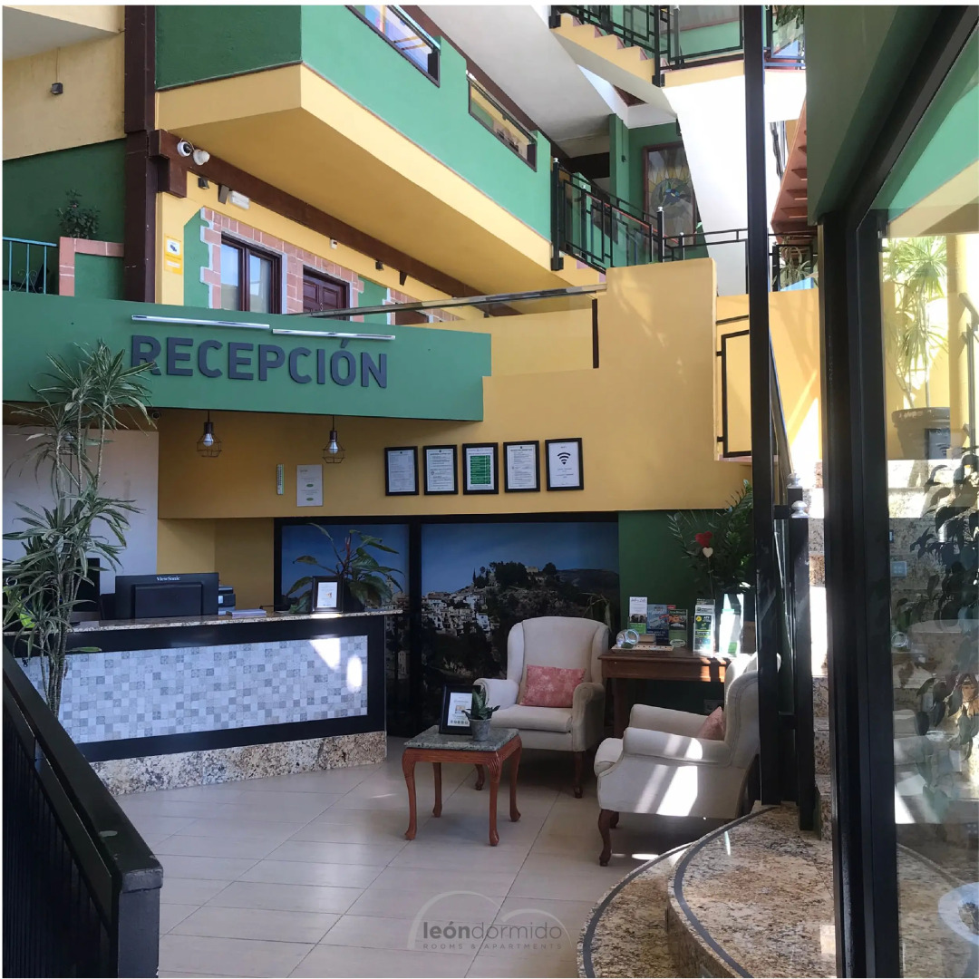 LEON DORMIDO Room & Apartments