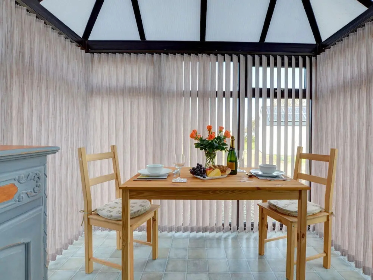 Picturesque Holiday Home in Bwlch-y-groes With Garden