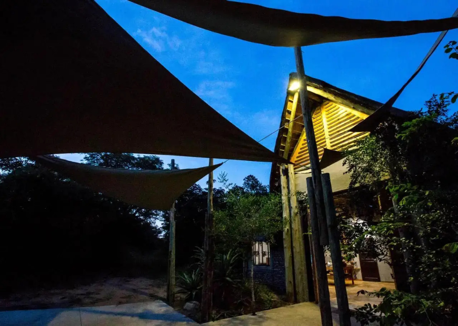 Royal Thonga Safari Lodge