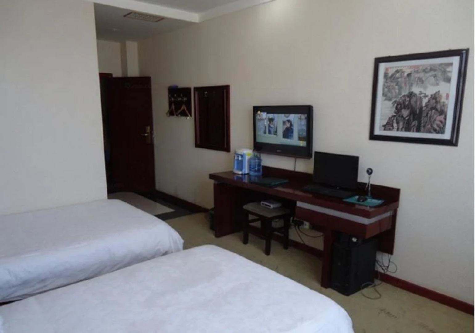 Lanhuahua Hotel Dingbianyidian