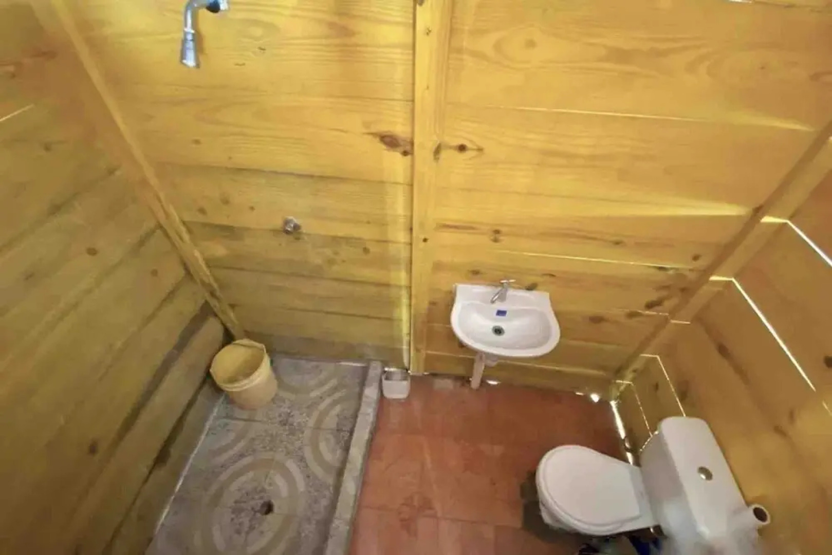 Private Ocean-Front Cabin with private bathroom on San Blas Island