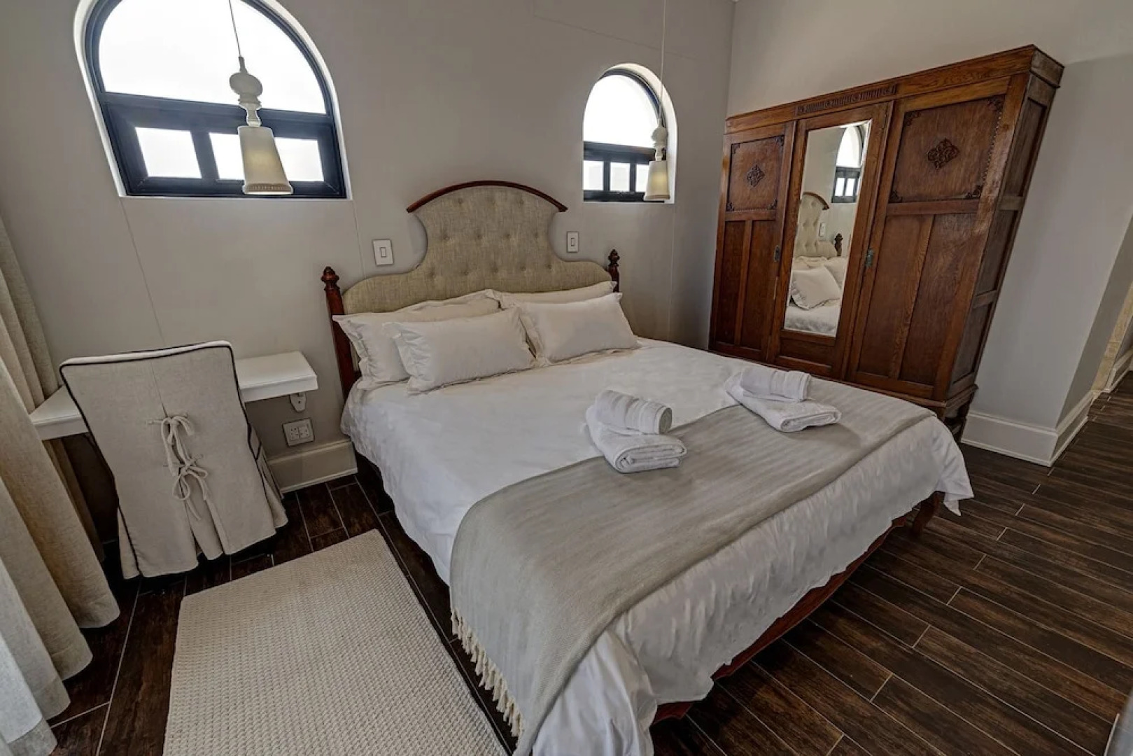 Lagoon Suites Boutique Hotel