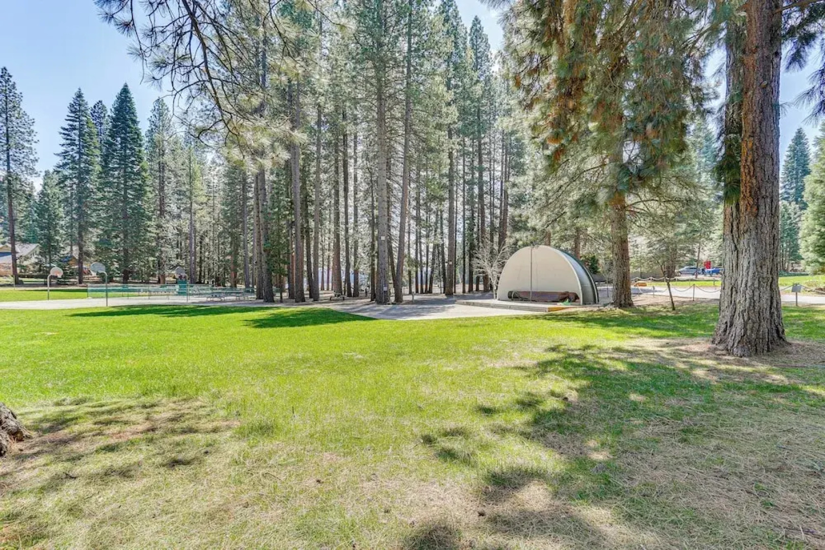 Quiet Cabin w/ Deck: Near Lake Almanor!