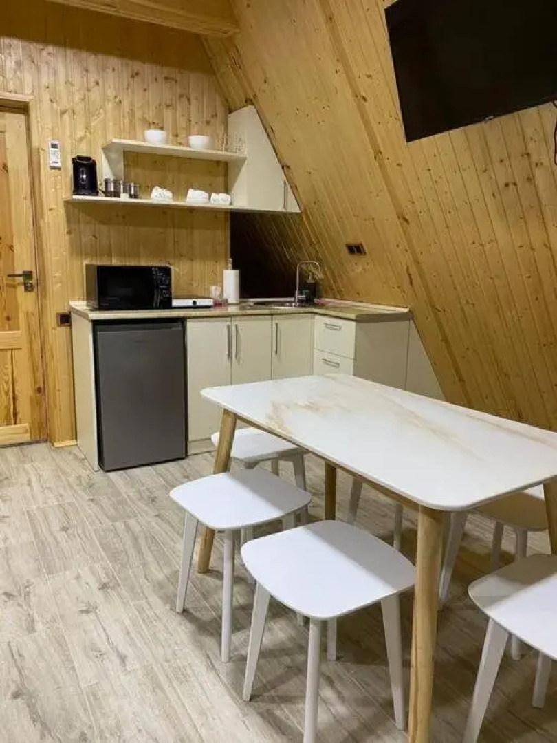 Green Villa Resort White