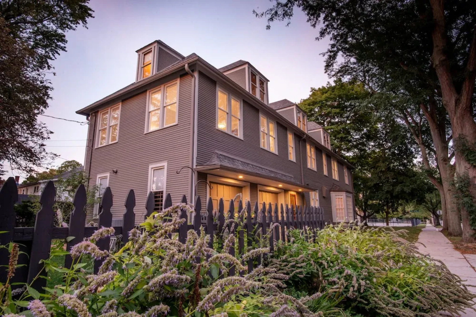 Valparaiso Inn Bed & Breakfast