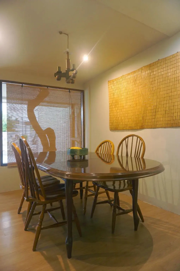 The Goose Cafe & Hostel