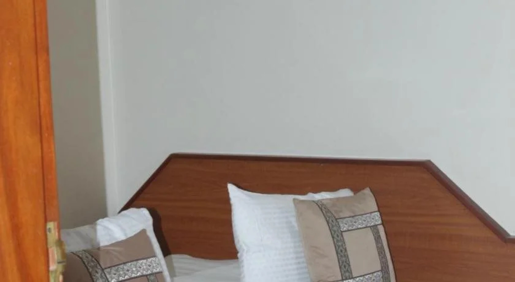 Royal Residence Hotel